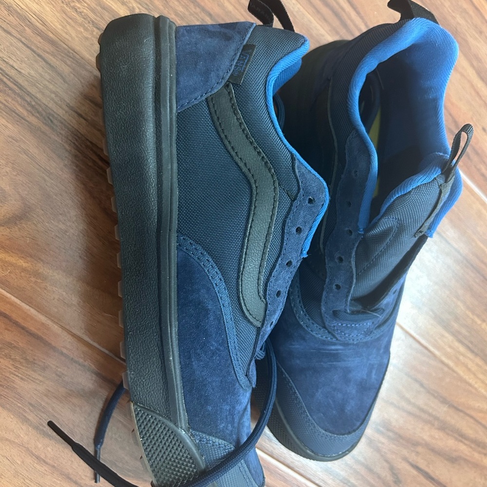 Vans Blue and Black Sneakers Classic Low-Top Design